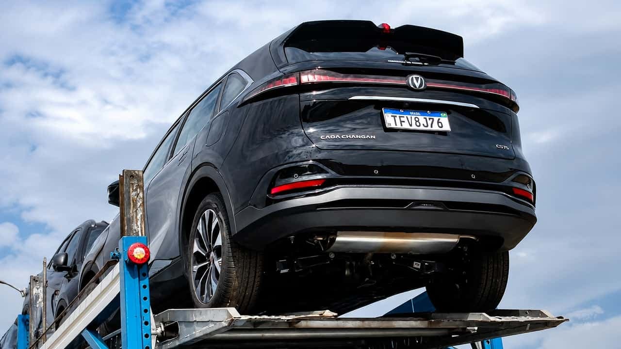 Imagem de destaque do artigo CAOA Changan CS75: O Novo Desafiador no Mercado de SUVs Médio-Grandes