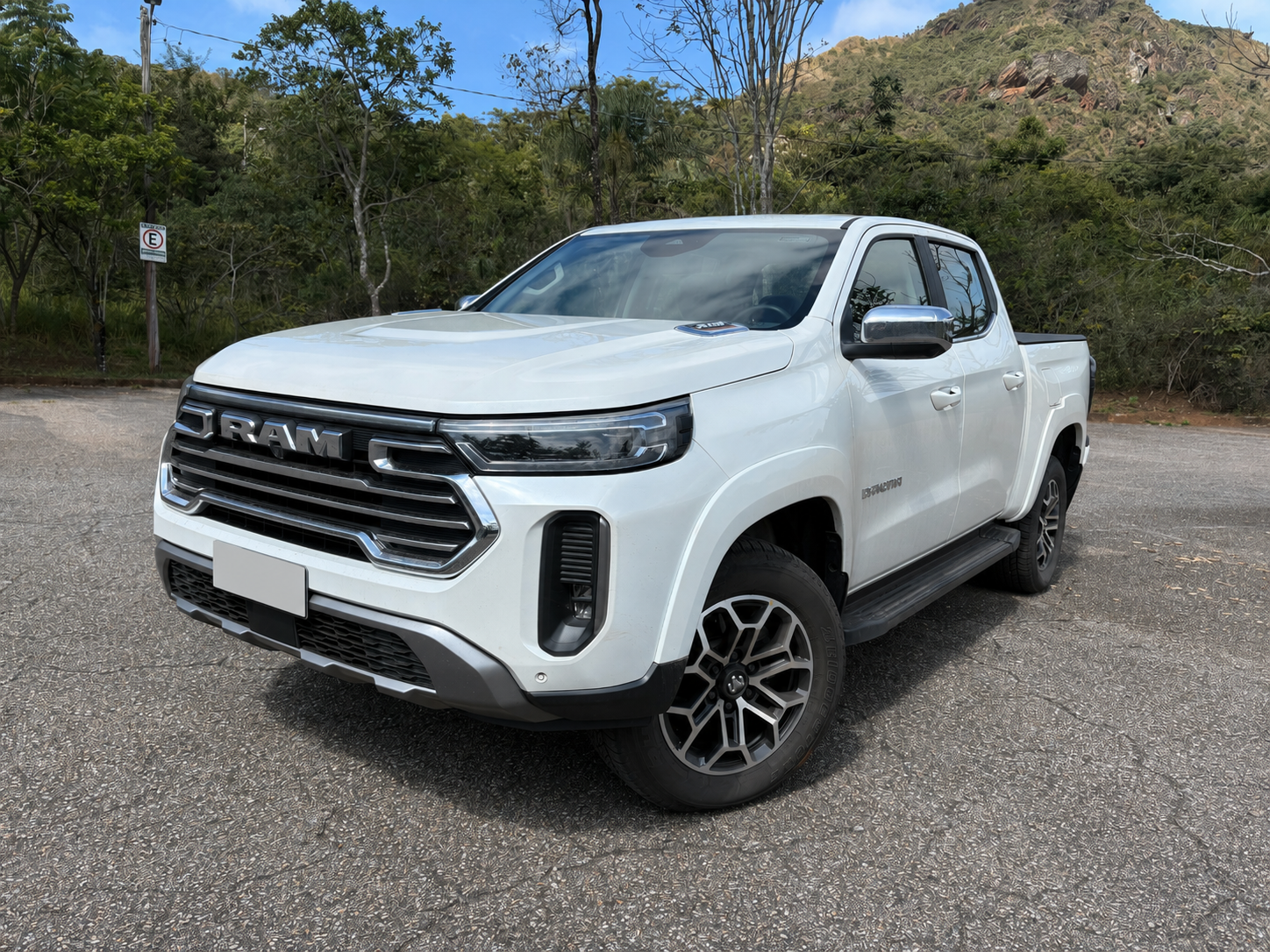 Avaliação: Ram Dakota Laramie - Vale os R$ 30 mil a mais que a Fiat Titano Ranch?